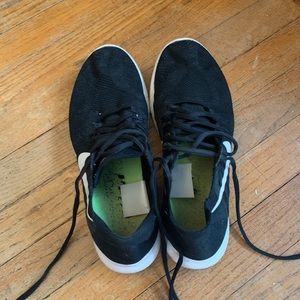 nike running sneakers